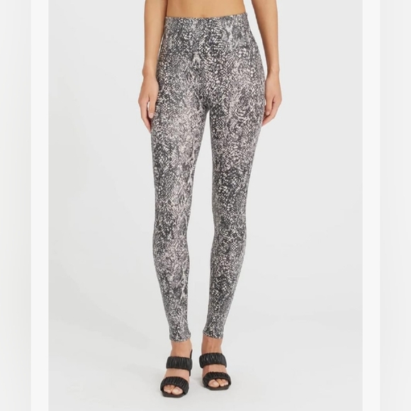 SPANX Pants - Spanx NWT High Waist Faux Leather Snake Shine Pull-On Leggings Grey XL